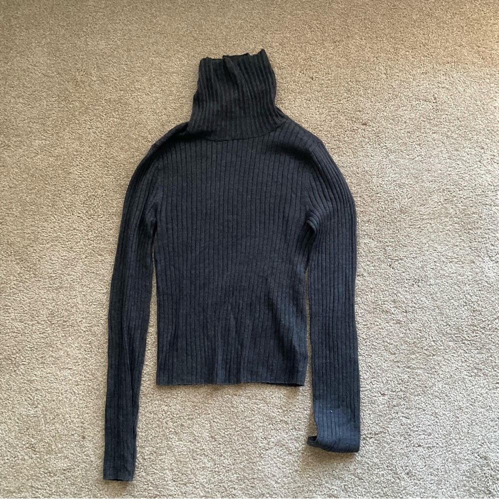 AMERICAN EAGLE turtleneck